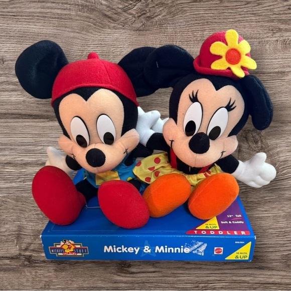 Vintage 1994 Disney 12” Mickey & Minnie Plush Figures - New Old Stock In Box - Picture 1 of 3